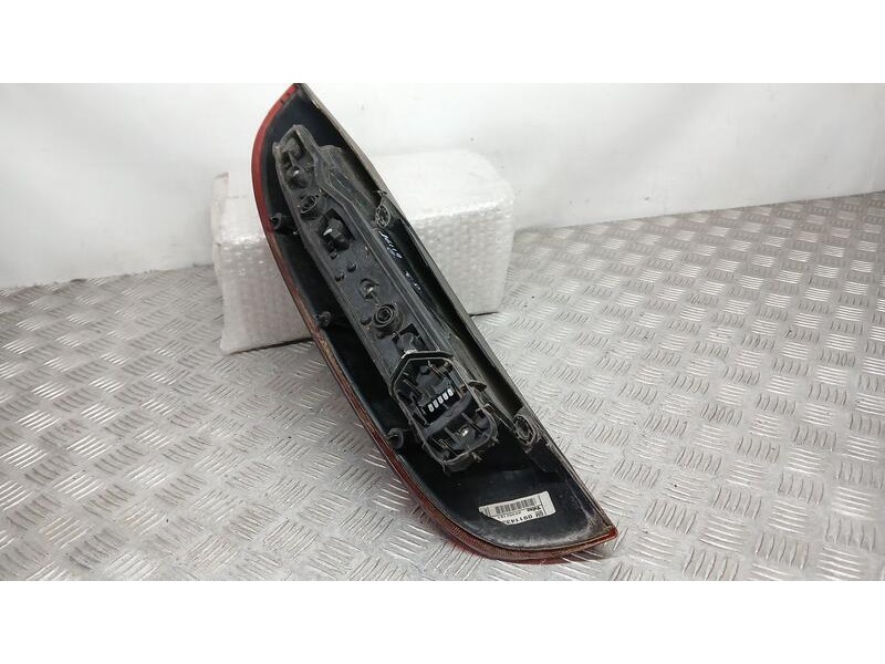 Recambio de piloto trasero derecho para opel corsa c essentia referencia OEM IAM 9196337  89302181