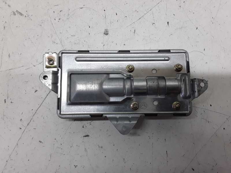 Recambio de airbag lateral derecho para mercedes-benz vaneo (w414) furgoneta compacta cdi (414.700) referencia OEM IAM 002704243