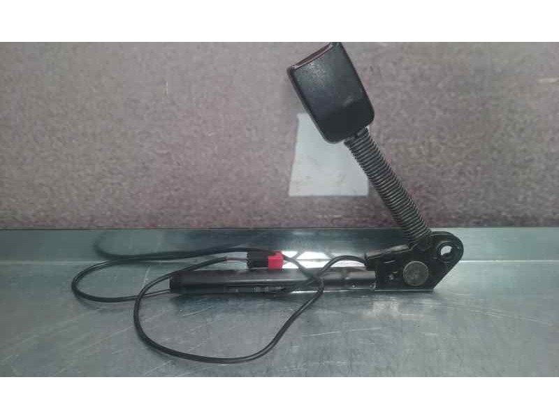 Recambio de pretensor airbag derecho para ford focus berlina (cak) ghia referencia OEM IAM 98ABA61208BF 1086429 