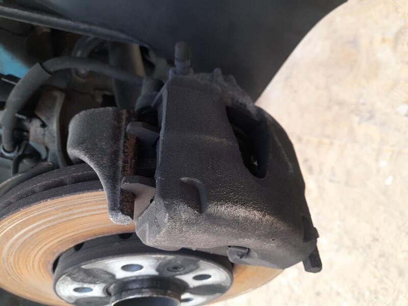 Recambio de pinza freno delantera derecha para seat ibiza iv (6j5, 6p1) 1.2 tsi referencia OEM IAM 6C0615124  