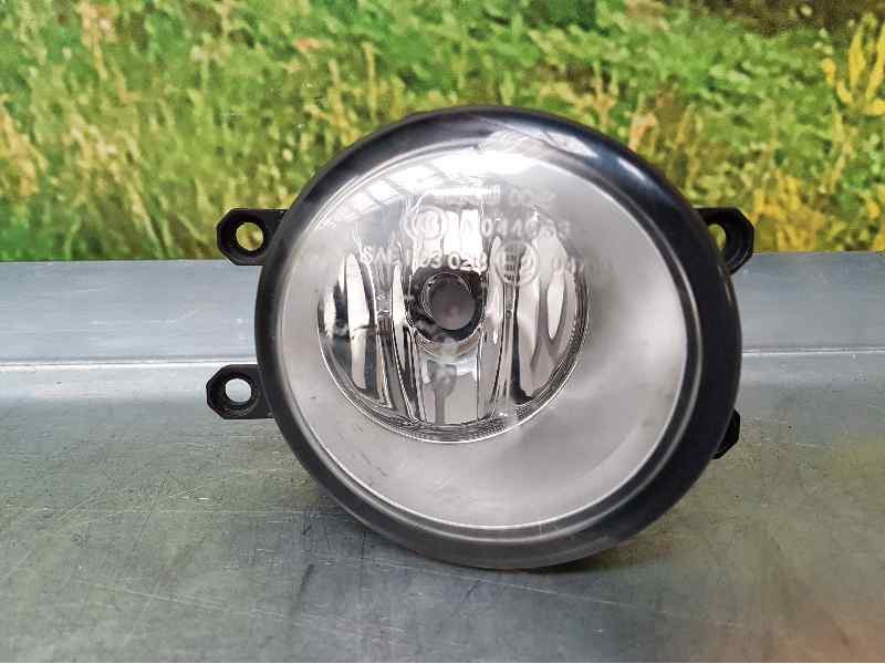 Recambio de faro antiniebla derecho para toyota avensis berlina (t25) 2.0 executive berlina (5-ptas.) referencia OEM IAM 812100D