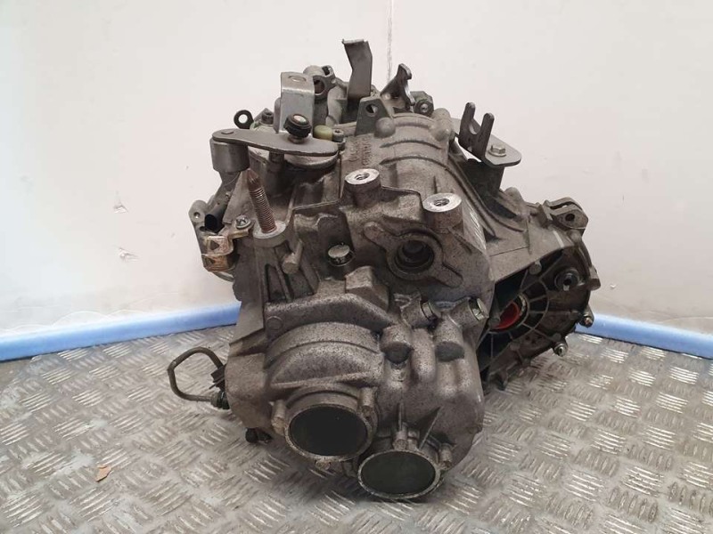 Recambio de caja cambios para mitsubishi colt berlina 3 (cz) 1.5 di-d inform referencia OEM IAM PMN130195 T000689692 5VELOCIDADE