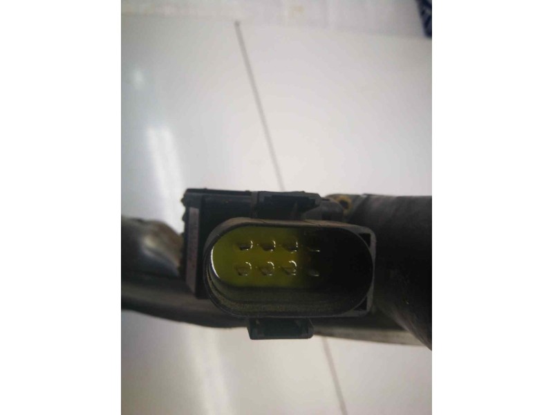 Recambio de elevalunas trasero izquierdo para audi a6 berlina (4b2) 2.8 referencia OEM IAM 4B0959801B  8 PINS