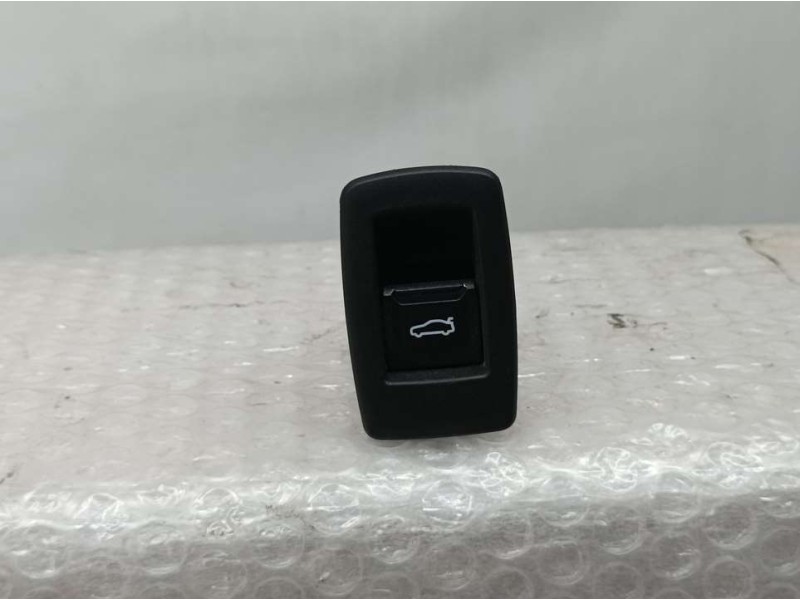 Recambio de interruptor para bmw serie x1 (u11) sdrive 1.8i referencia OEM IAM 5A2BCB602 25496912 BOTON ABRIR PORTON