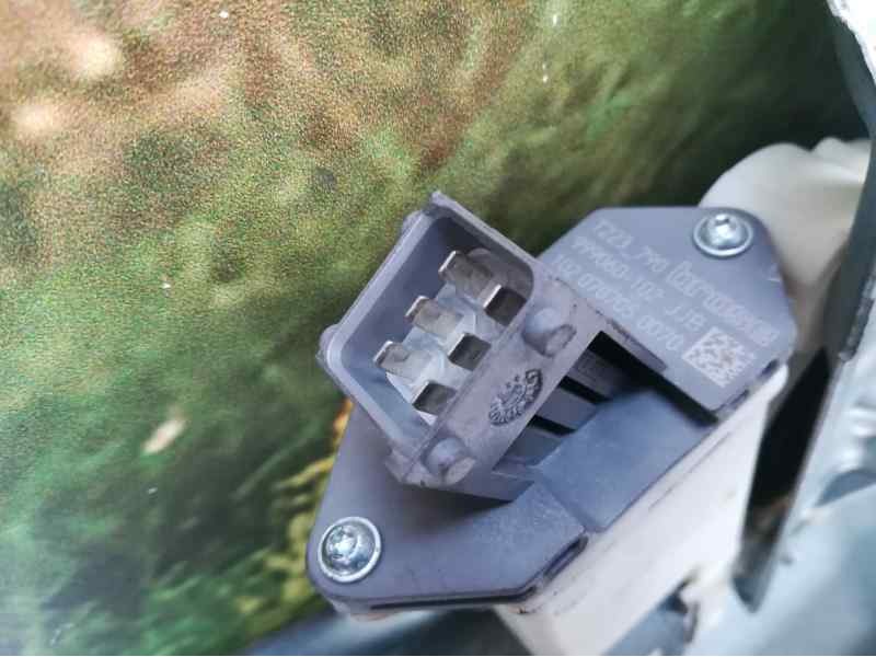 Recambio de elevalunas delantero derecho para toyota avensis berlina (t25) 2.0 executive berlina (5-ptas.) referencia OEM IAM  6