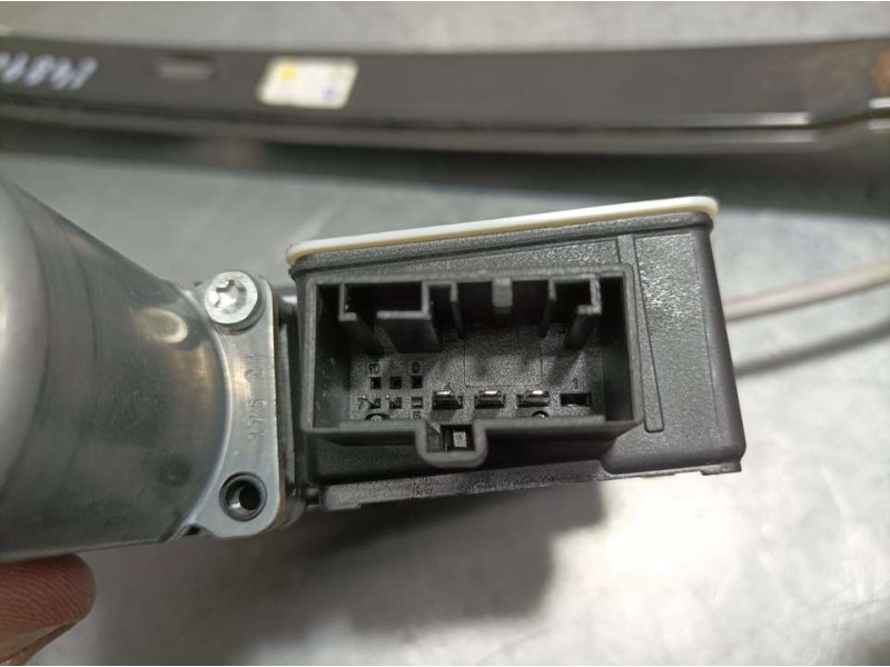 Recambio de elevalunas trasero derecho para skoda kamiq (nw4) active referencia OEM IAM 654839462  ELECTRICO 5 PINS