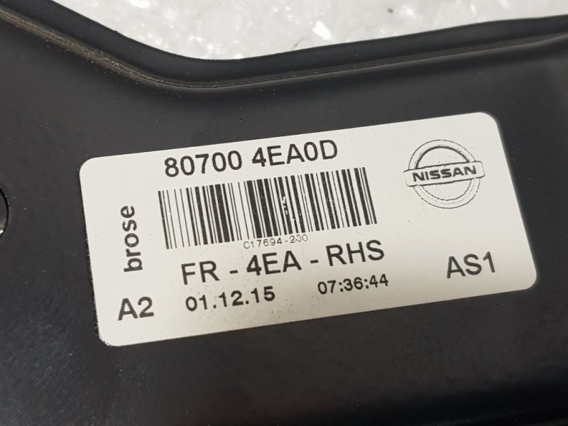 Recambio de elevalunas delantero derecho para nissan qashqai (j11) tekna referencia OEM IAM 807004EA0D  BROSE ELECTRICO 2 PINS