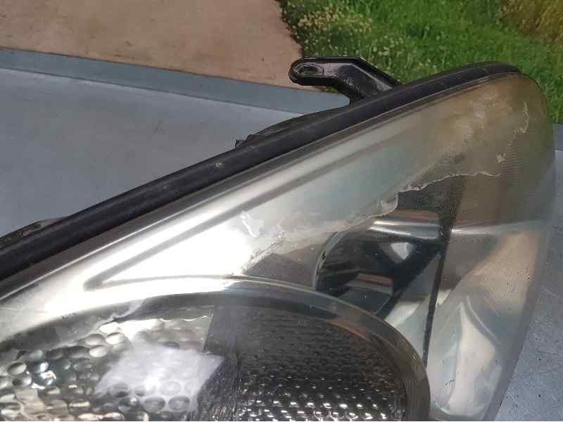 Recambio de faro derecho para toyota rav 4 (a2) 2.0 d-4d executive 4x4 (2003) referencia OEM IAM   PULIR