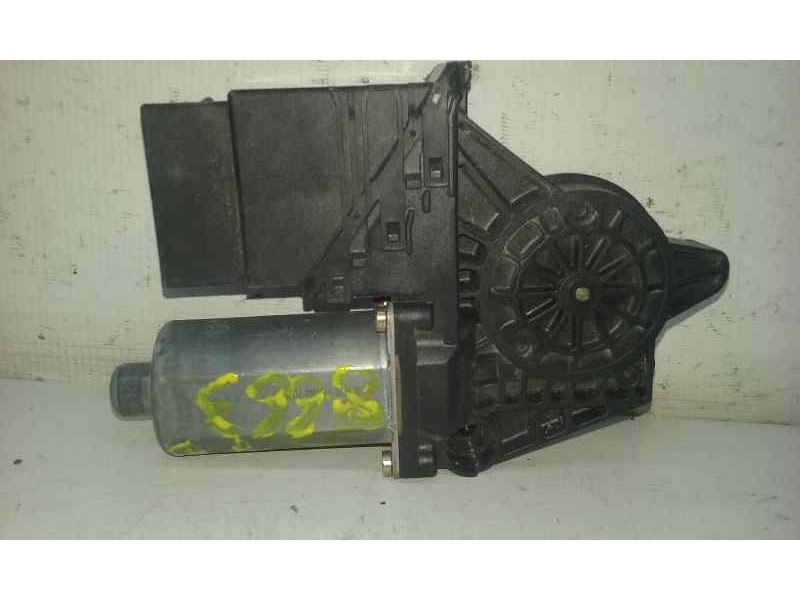 Recambio de motor elevalunas trasero derecho para volkswagen passat berlina (3b3) trendline referencia OEM IAM  18 PIN ELECTRICO