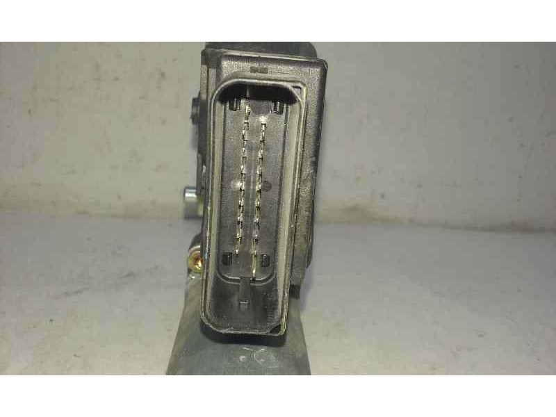 Recambio de motor elevalunas trasero derecho para volkswagen passat berlina (3b3) trendline referencia OEM IAM  18 PIN ELECTRICO