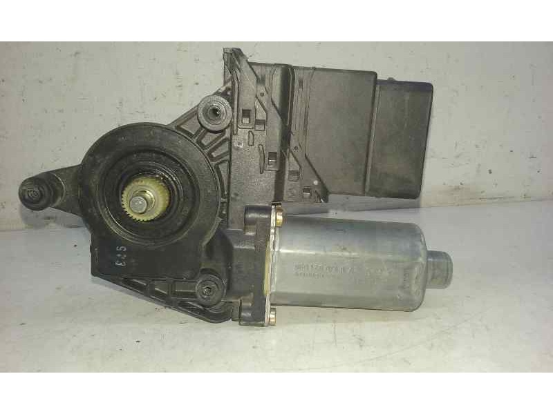 Recambio de motor elevalunas trasero derecho para volkswagen passat berlina (3b3) trendline referencia OEM IAM  18 PIN ELECTRICO