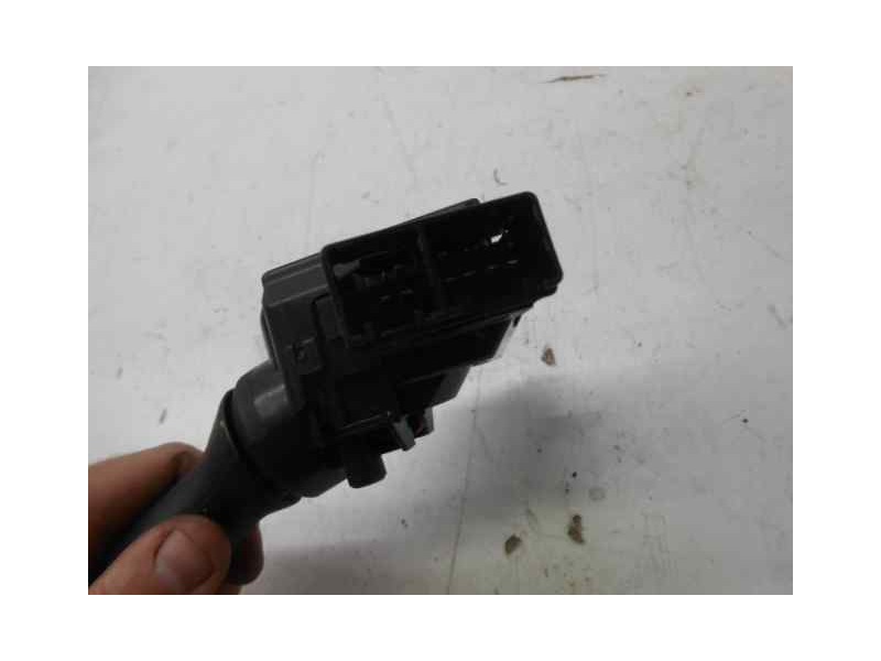 Recambio de mando limpia para toyota auris luna referencia OEM IAM 02420 17F244 