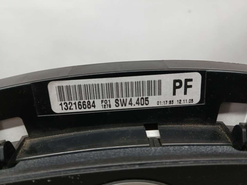 Recambio de cuadro instrumentos para opel zafira b cosmo referencia OEM IAM 13216684  