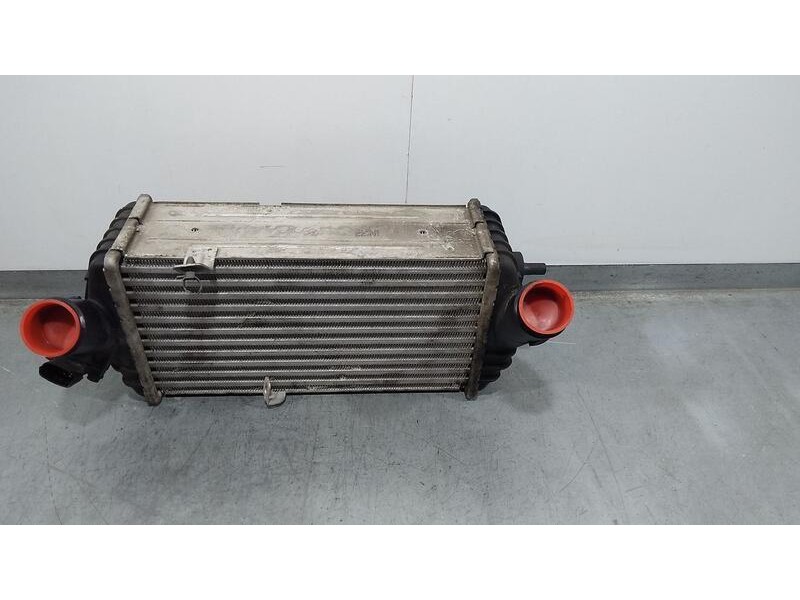 Recambio de intercooler para hyundai i30 (gd) base referencia OEM IAM 282712A740  
