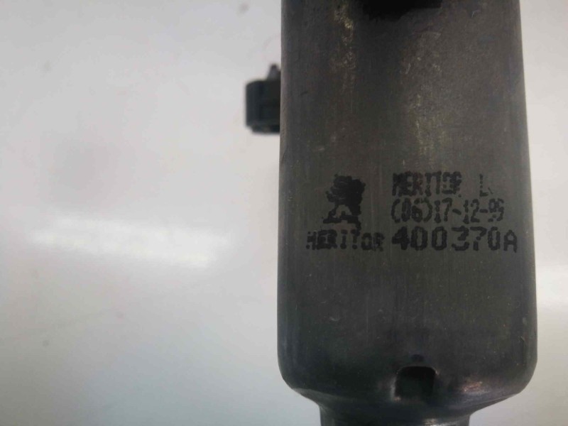 Recambio de elevalunas trasero izquierdo para renault laguna (b56) referencia OEM IAM 400370A 2 PINS 