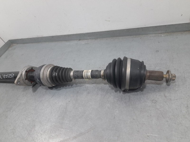 Recambio de transmision delantera derecha para infiniti q30 1.5d referencia OEM IAM A2463600274  