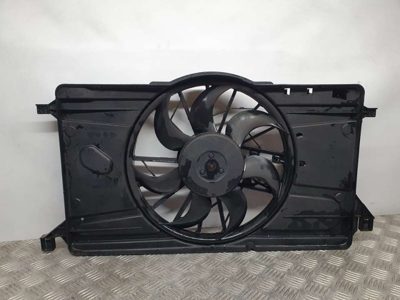 Recambio de electroventilador para volvo c70 cabriolet 2.0 d momentum referencia OEM IAM 3M5H8C607UG 0130307073 BOSCH