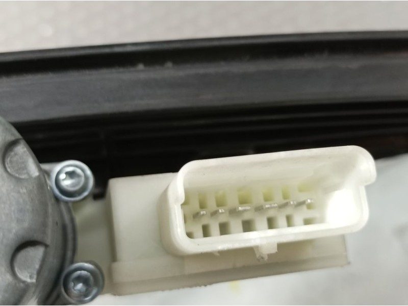 Recambio de elevalunas delantero derecho para renault clio v business referencia OEM IAM 807201776R  ELECTRICO 6 PINS
