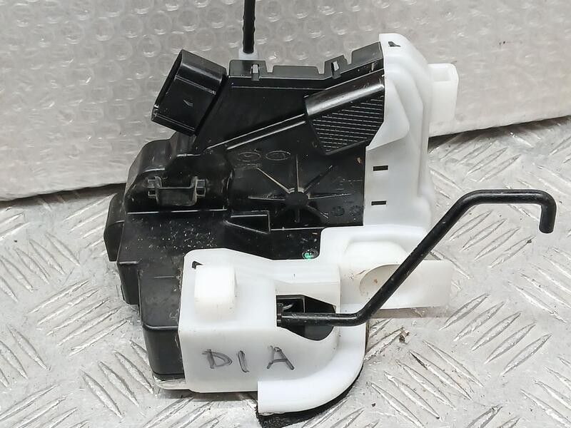 Recambio de cerradura puerta delantera izquierda para hyundai i20 coupe tecno referencia OEM IAM 81310C8320  