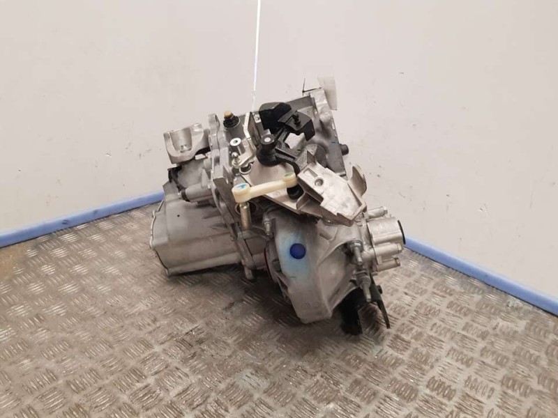 Recambio de caja cambios para peugeot 2008 (p1) allure referencia OEM IAM 20V253 1020447 6VELOCIDADES