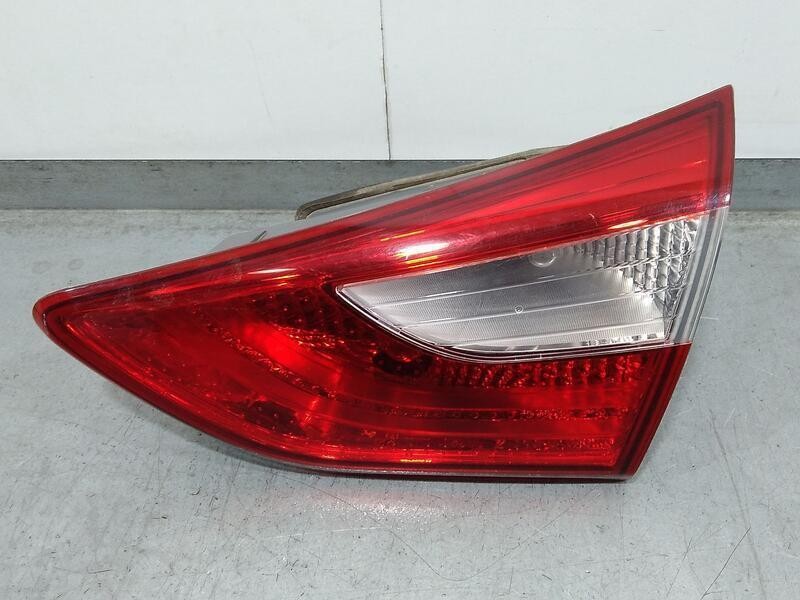 Recambio de piloto trasero derecho para hyundai i30 (gd) base referencia OEM IAM 92404A5010  INTERIOR