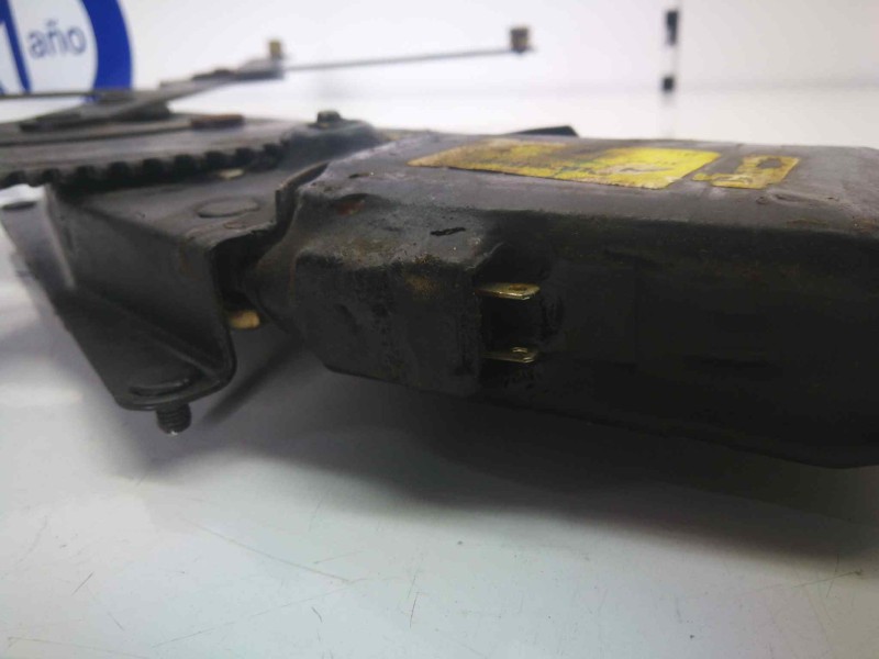 Recambio de elevalunas delantero derecho para » otros... no usar standard referencia OEM IAM   2 PINS