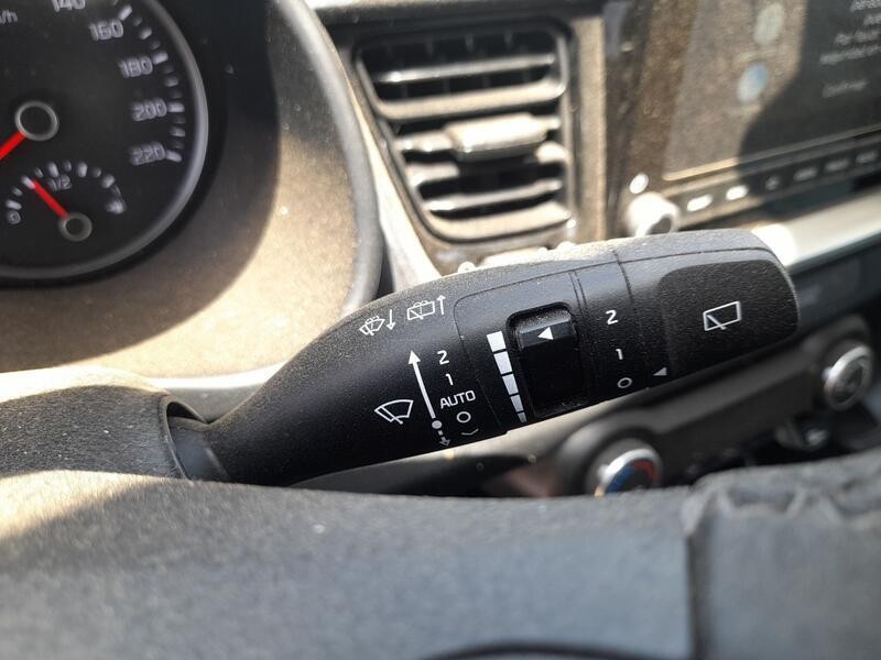Recambio de mando luces y limpia para kia stonic (yb) 1.0 t-gdi eco-dynamics+ referencia OEM IAM 93403H8960  