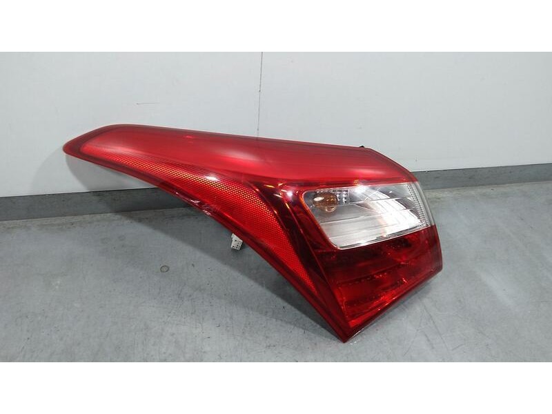 Recambio de piloto trasero izquierdo para hyundai i30 (gd) base referencia OEM IAM 92401A5020  EXTERIOR