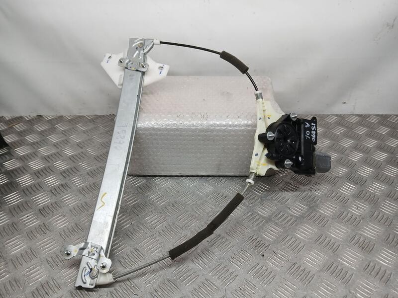 Recambio de elevalunas delantero izquierdo para hyundai i20 coupe tecno referencia OEM IAM 82401C8310 ELECTRICO 6 PINS 