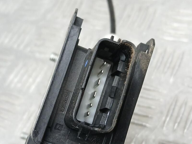 Recambio de elevalunas delantero izquierdo para hyundai i20 coupe tecno referencia OEM IAM 82401C8310 ELECTRICO 6 PINS 