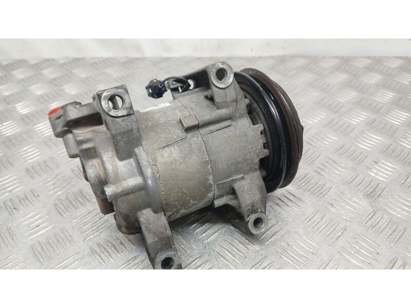 Recambio de compresor aire acondicionado para nissan almera (n16/e) acenta referencia OEM IAM 926007M500 CALSONIC 3G93045010