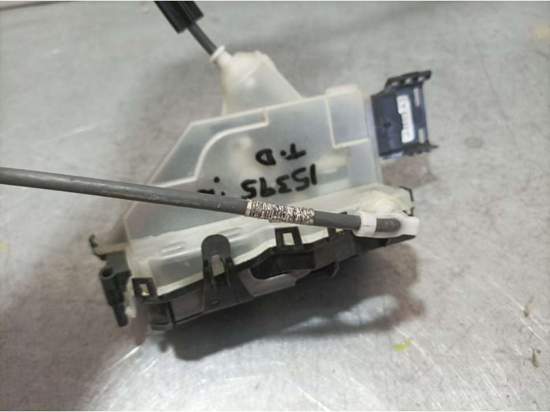 Recambio de cerradura puerta trasera derecha para peugeot 2008 (p1) allure referencia OEM IAM 9830559380 16944089 ELECTRICA