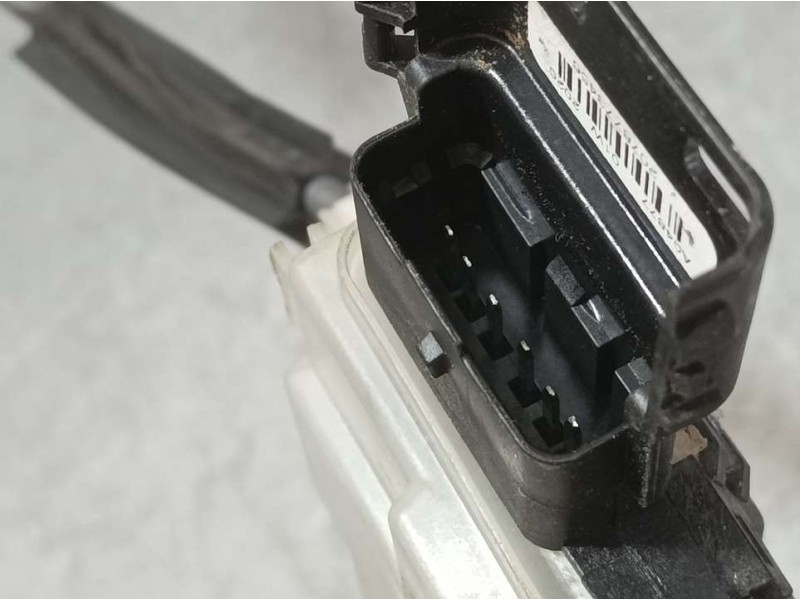 Recambio de cerradura puerta trasera derecha para peugeot 2008 (p1) allure referencia OEM IAM 9830559380 16944089 ELECTRICA