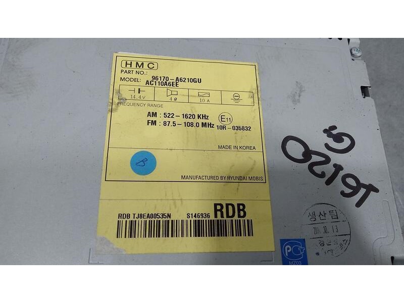 Recambio de sistema audio / radio cd para hyundai i30 (gd) base referencia OEM IAM 96170A6210GU  