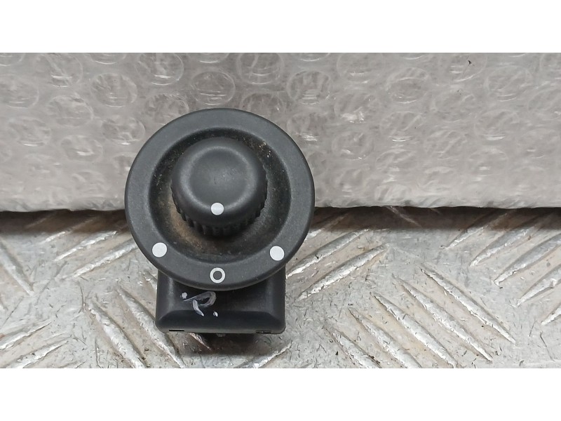 Recambio de mando retrovisor para renault kangoo express (fw0/1_) z.e. (fw0z, fw1z) referencia OEM IAM 255704649R  