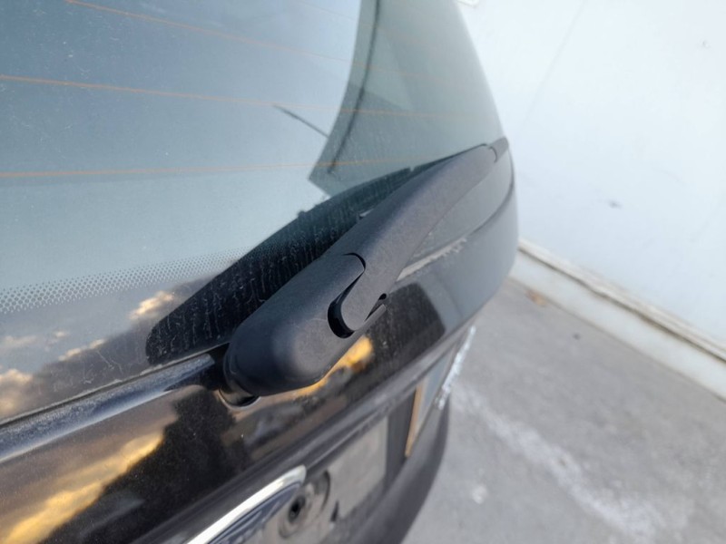 Recambio de motor limpia trasero para ford fiesta (ccn) black edition referencia OEM IAM 8A61A17K441AE 0390201252 BOSCH