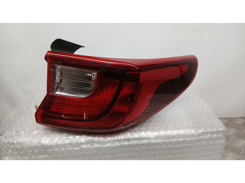 Recambio de piloto trasero derecho exterior para kia stonic (yb) 1.0 t-gdi eco-dynamics+ referencia OEM IAM 92402H8400  