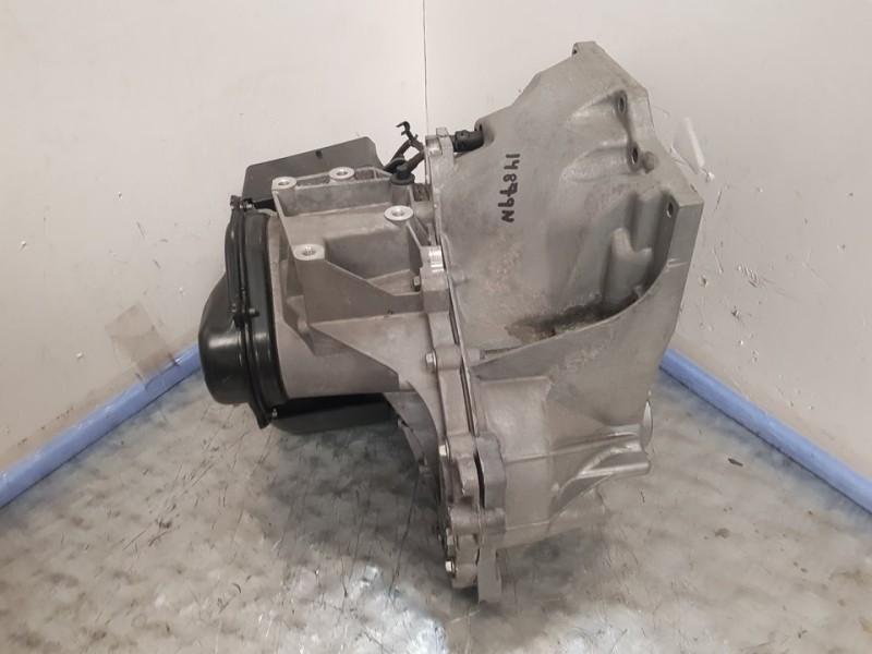 Recambio de caja cambios para ford b-max trend referencia OEM IAM DV1R7002BBE 100315 5VELOCIDADES