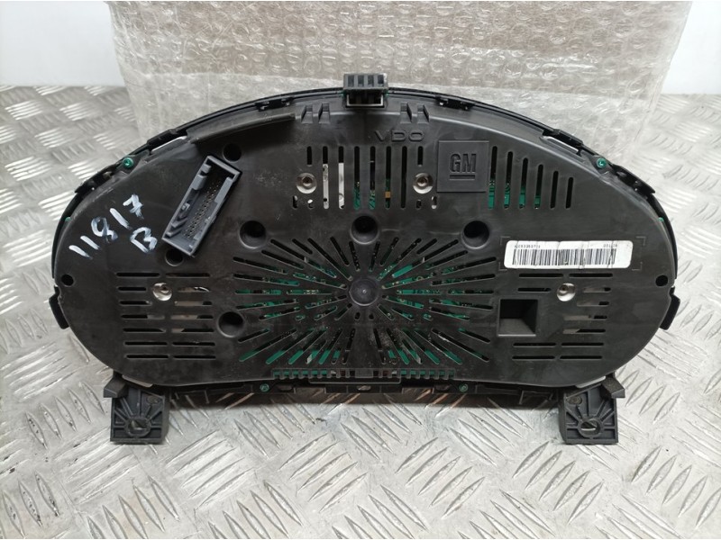 Recambio de cuadro instrumentos para opel insignia berlina edition referencia OEM IAM 12844135 A2C53353779 VDO