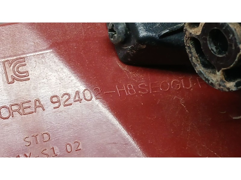 Recambio de piloto trasero derecho exterior para kia stonic (yb) 1.0 t-gdi eco-dynamics+ referencia OEM IAM 92402H8400  