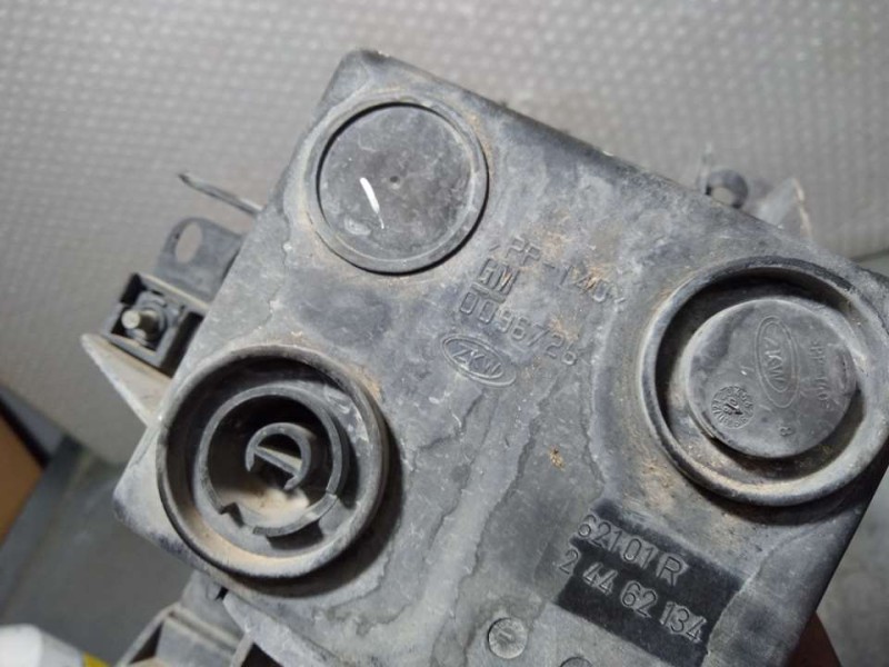 Recambio de faro antiniebla derecho para opel zafira b cosmo referencia OEM IAM 24462134 0096726 