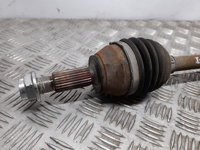 Recambio de transmision delantera izquierda para ford fiesta (ccn) black edition referencia OEM IAM 8V513B437AAB  