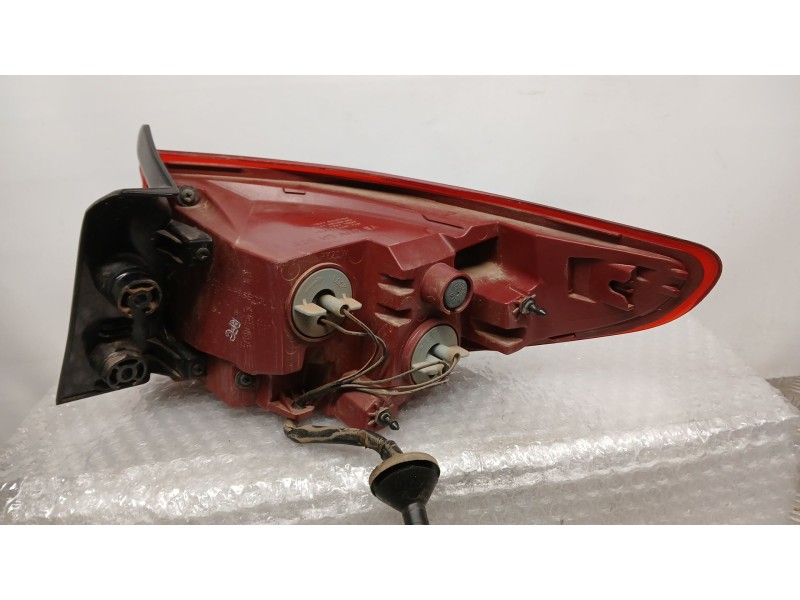 Recambio de piloto trasero izquierdo exterior para kia stonic (yb) 1.0 t-gdi eco-dynamics+ referencia OEM IAM 92401H8400  92401H