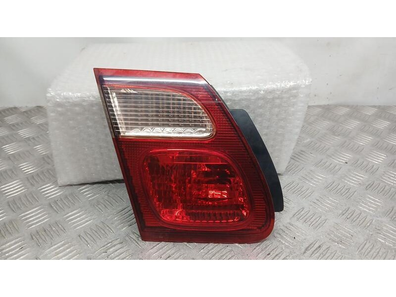 Recambio de piloto trasero izquierdo para nissan almera (n16/e) acenta referencia OEM IAM 265555M529  