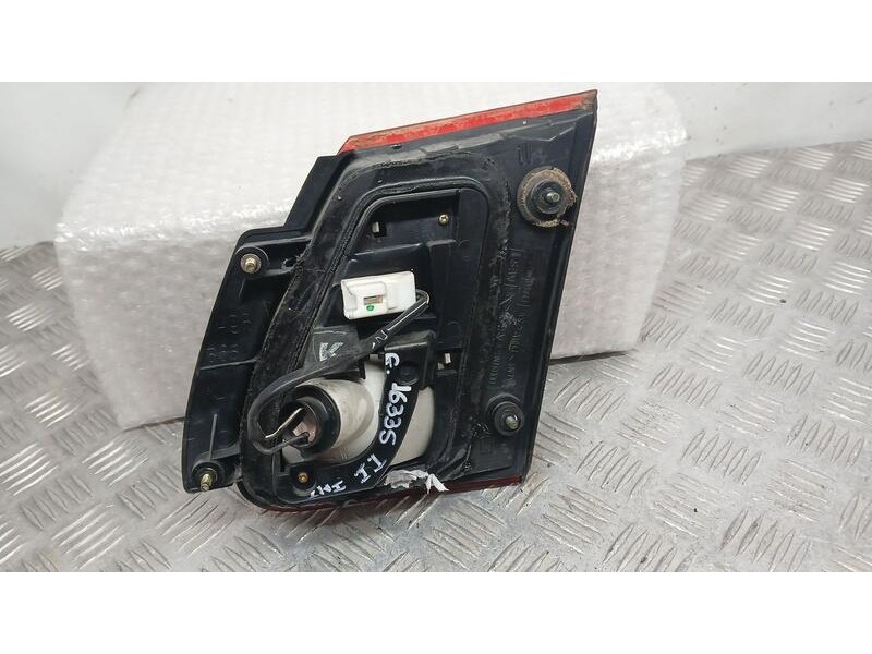 Recambio de piloto trasero izquierdo para nissan almera (n16/e) acenta referencia OEM IAM 265555M529  