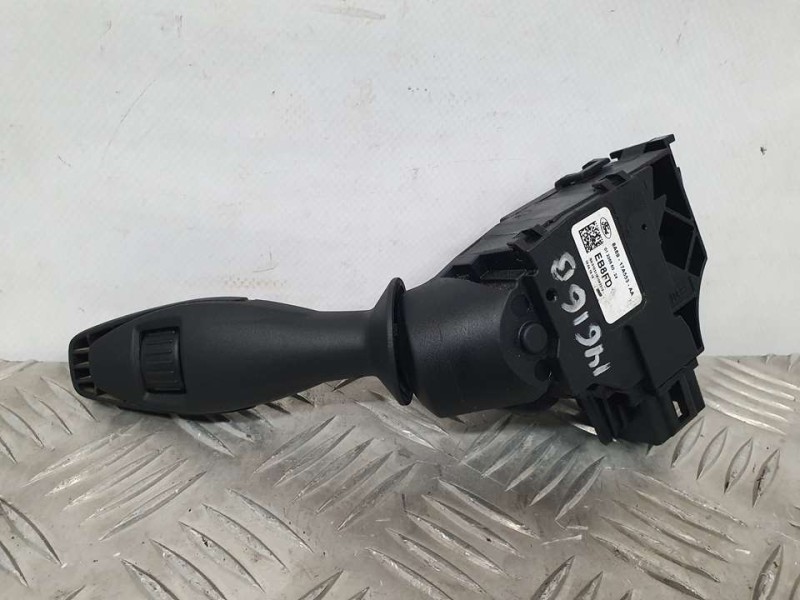 Recambio de mando limpia para ford transit courier ambiente referencia OEM IAM 8A6917A553AA  