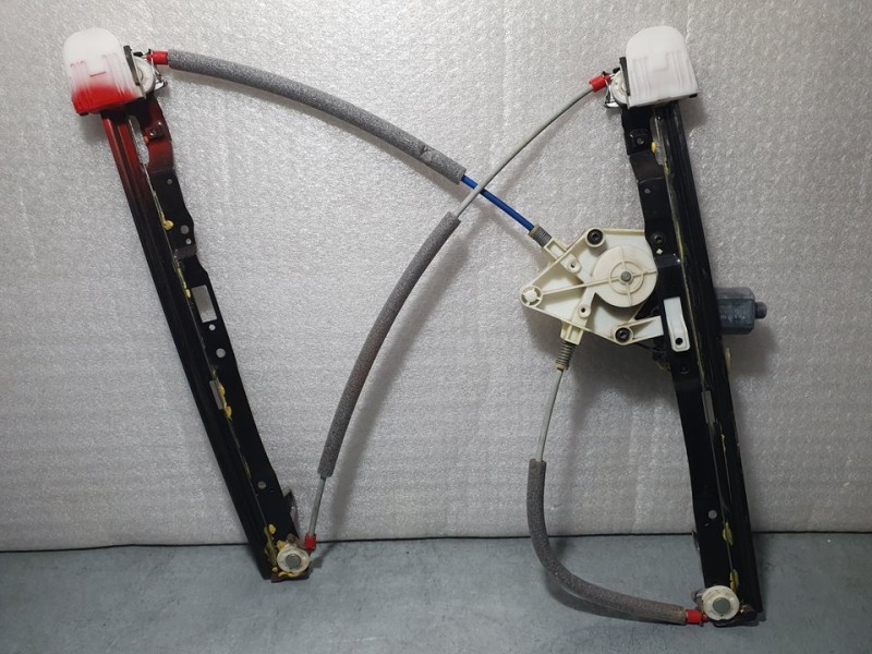 Recambio de elevalunas delantero derecho para ford b-max trend referencia OEM IAM AV11R23200  ELECTRICO 6 PINES