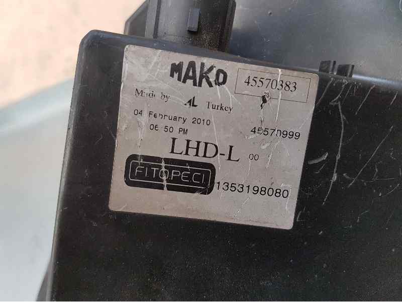 Recambio de faro izquierdo para peugeot bipper básico referencia OEM IAM 1353198080 45570383 ROZADO VER FOTOS