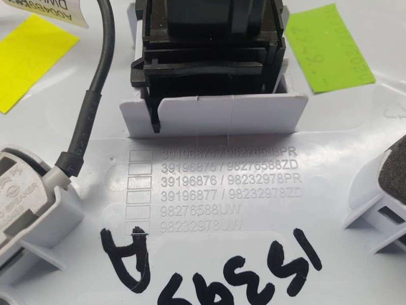 Recambio de luz interior para peugeot 2008 (p1) allure referencia OEM IAM 98276588PR  