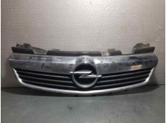 Recambio de rejilla delantera para opel zafira b cosmo referencia OEM IAM 13157590  